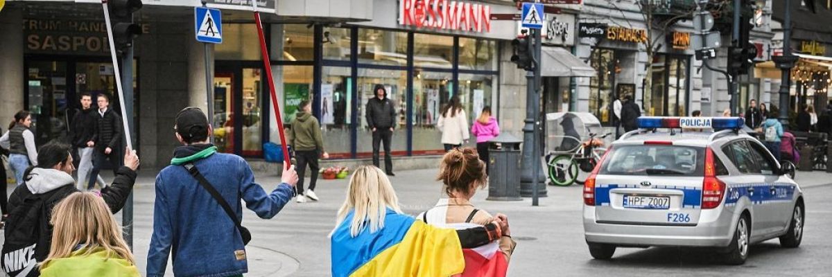 Як російська пропаганда намагається посварити українців та поляків