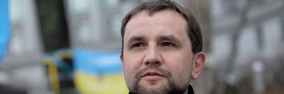 Володимир В’ятрович: Неправильно, коли найвідомішим учасником війни після Зеленського є пес Патрон