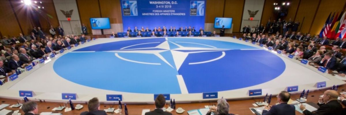 Кому роботу? Серед цікавих міжнародних вакансій є й крісло генсека НАТО